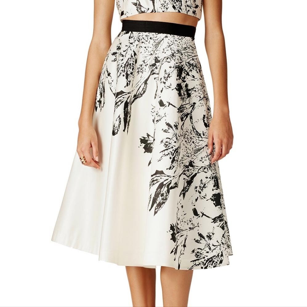 Emily Skirtby nha khanh